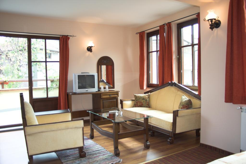 Hotel Old Times 아세노브그라드 객실 사진